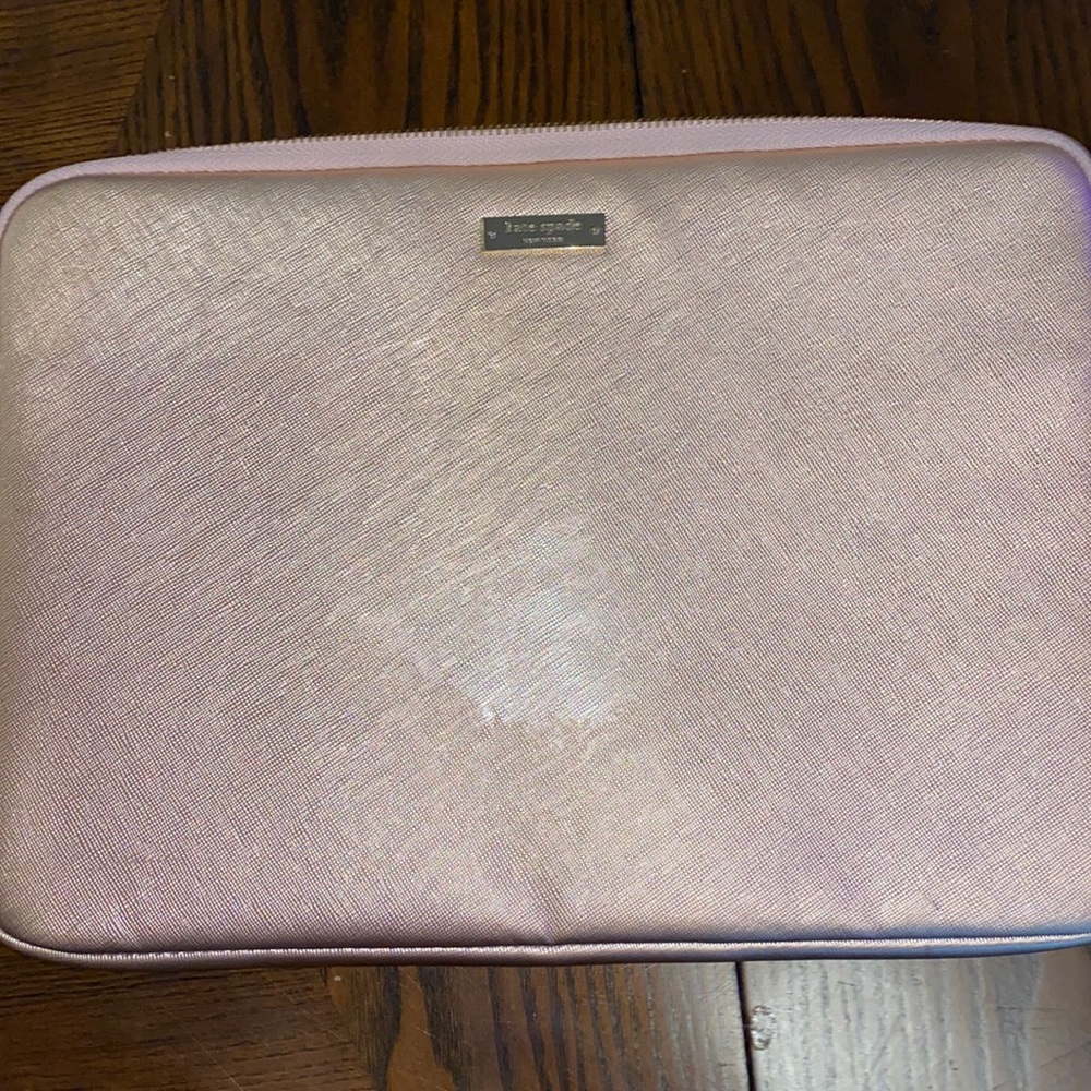 KATE SPADE 13 IN LAPTOP CASE